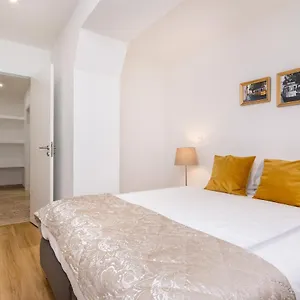 Whome | Graça Premium #23 Lisboa