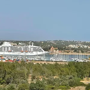 no-more-snow-300-m-from-the-beach-king-size-bed-fast-wi-fi.hotelaalgarve.com/